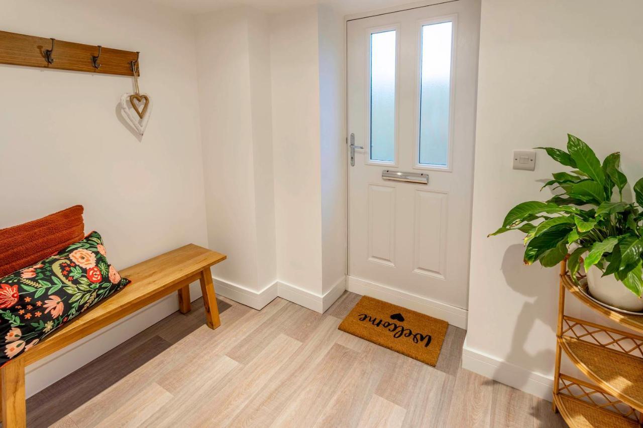 Newly Renovated Rural Cottage In North Scarle Lincoln Eksteriør bilde
